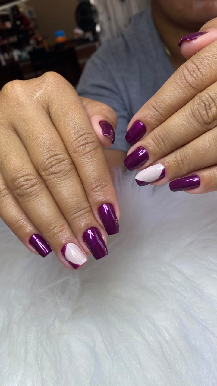 Manicure realizada por Sabrina